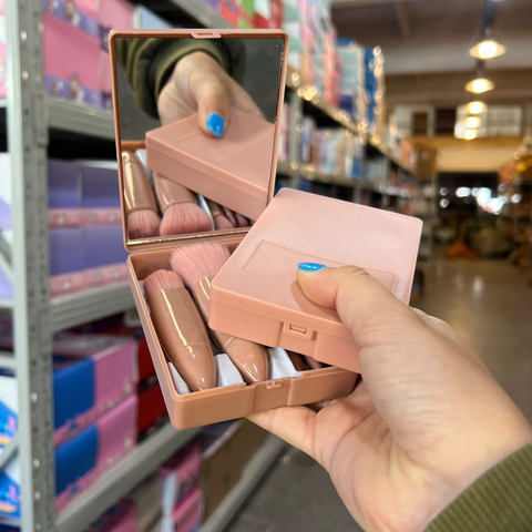 Set compacto de brochas de maquillaje con espejo