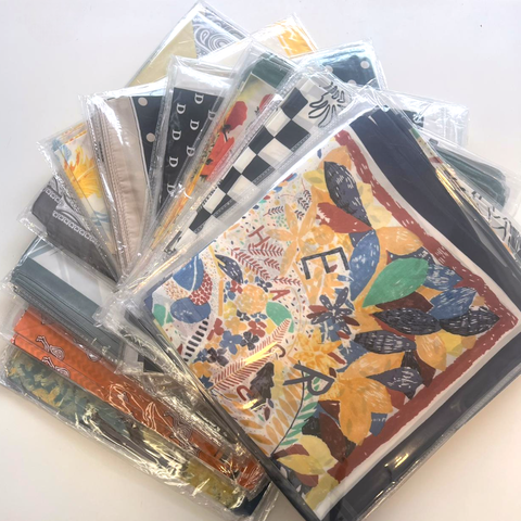 Pack de 10 pañuelos suaves y livianos con diseños surtidos - comprar online
