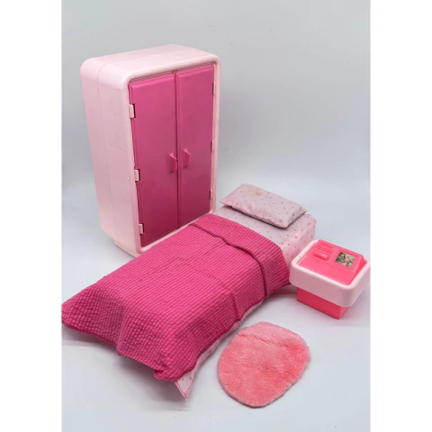 Barbie Um Sonho De Cama, Armário, Criado Antigo 80 90