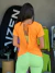 Camisa Torção com manga laranja - comprar online