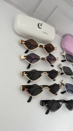 Imagen de lentes LUA