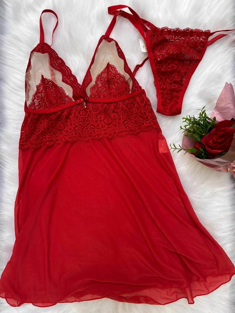 CAMISOLA SEM BOJO E SEM ARO PARTE DE CIMA EM RENDA E DETALHES DE TULE ILUSION E SAIA EM TULE ACOMPANHA CALCINHA FIO DUPLO EM RENDA E DE REGULAGEM