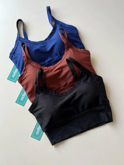 TOP AVELUDADO DE COMPRESSAO