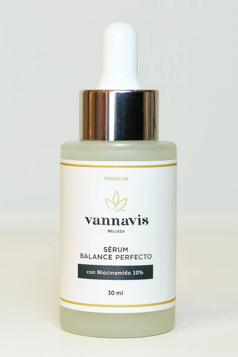 Sérum Balance Perfecto con Niacinamida 10% – VANNAVIS (30 ml) - comprar online