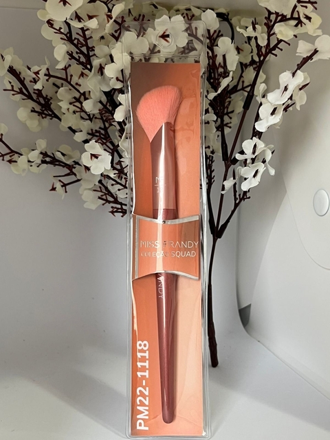 Pincel smooth angled MF18