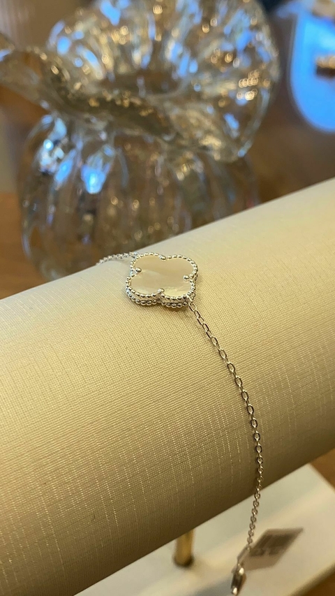 PULSEIRA TREVO MADREPÉROLA - PRATA 925 - comprar online