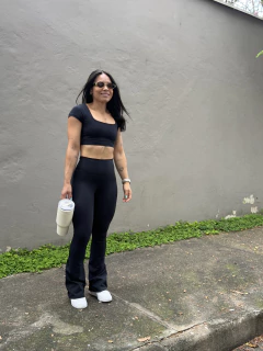 Calça Flare na internet