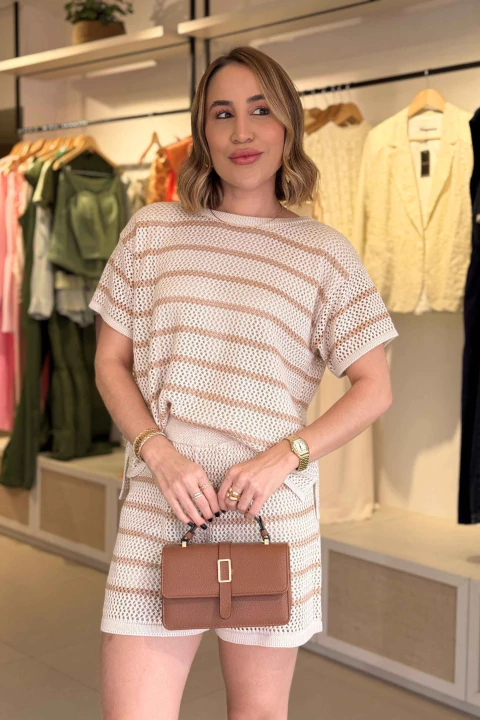 Conjunto short e blusa em Tricot Color bege