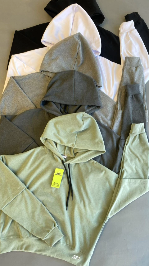 Buzo crop over (000261)