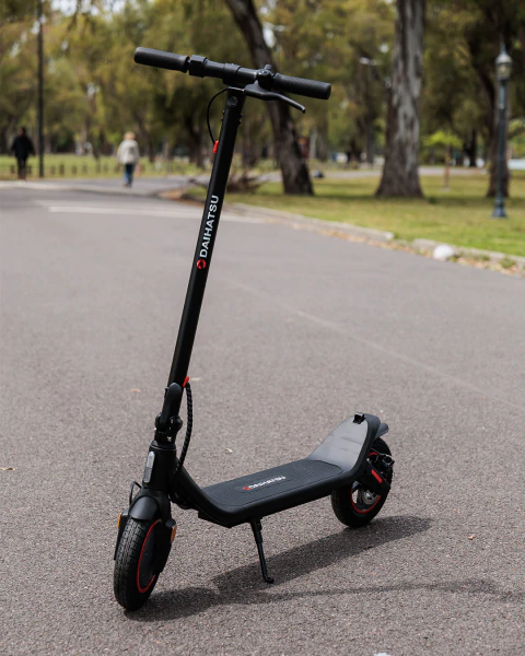 Monopatín Eléctrico V101 350W Rodado 10" | Negro