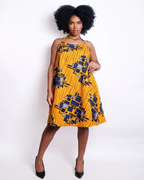 Godê dress with open shores