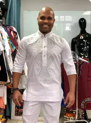 CONJUNTO, LISO, BORDADO – Pantera Negra/Wakanda