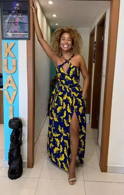 Vestido Longo com fenda multi uso Floral - comprar online
