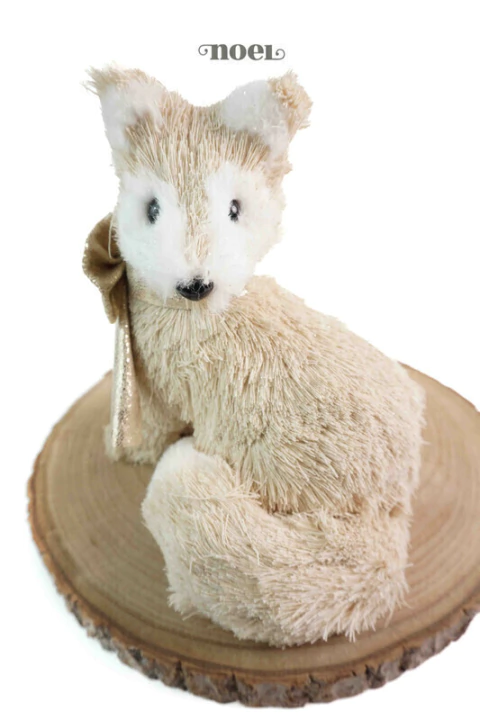 Raposa Natal sentada tecido estilo palha - 22cm