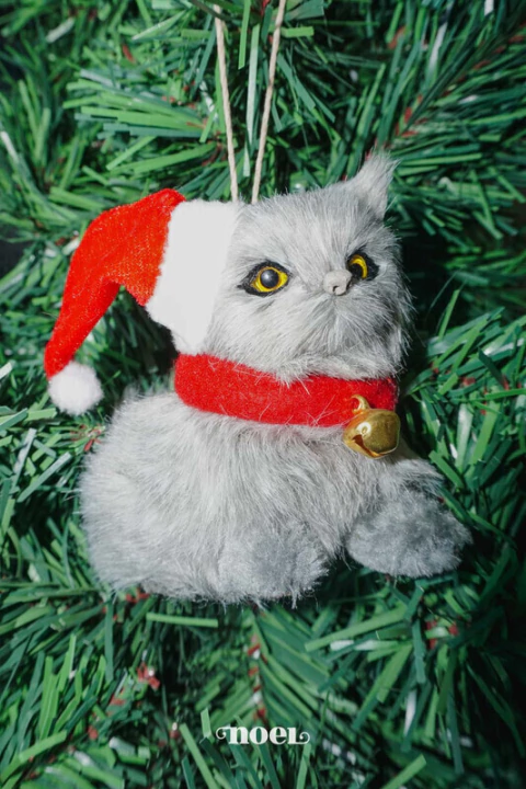 Pendente Natal Gato Sentado c/ Touca/Sino Cinza/Vermelho - 10cm