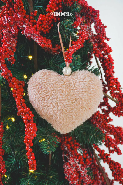 Pendente Natal coração bouclé c/ pérola/fita de cetim rosa - 12cm c/1