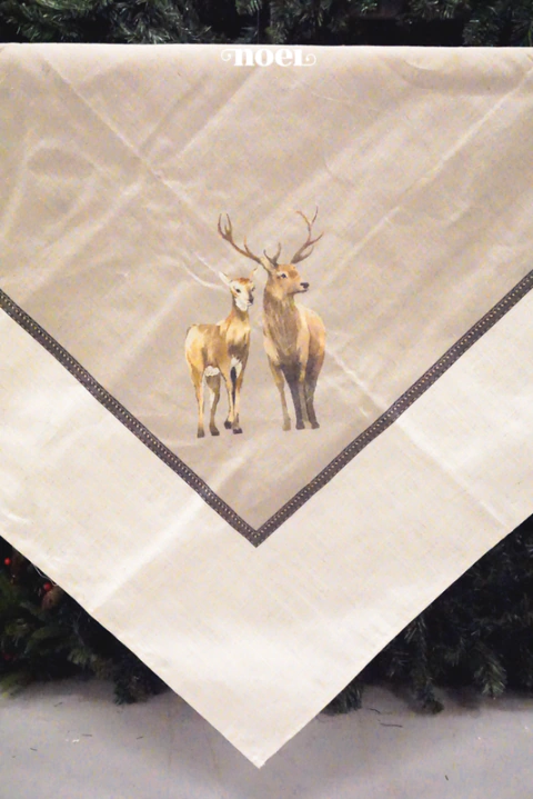 Toalha de Mesa Natal c/ Renas Verde/Nude Quadrada - 160cmx160cm - comprar online