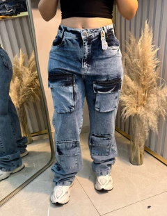 Calça cargo - 4 bolsos faixa rosa - comprar online