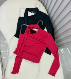 Cropped Zara na internet