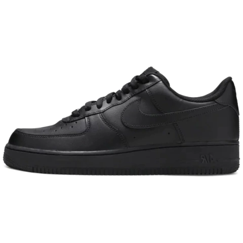 Air Force 1 “Triple Black" - comprar online