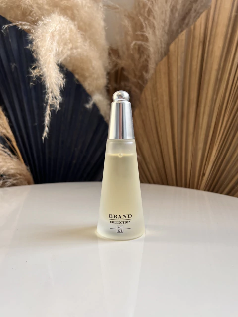 Issey miyake - Brand Collection 176 - comprar online