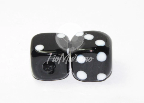 Dados G - Preto com Branco