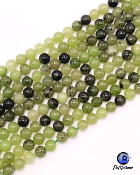 Fio de Pedra Redonda Jade 8mm - Verde com Inclusões de Rutilo - comprar online
