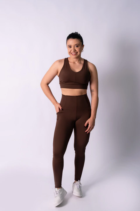 Conjunto fit Café