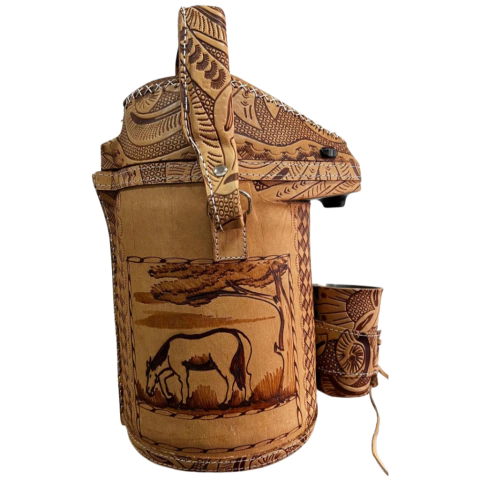 Garrafa Térmica Em Couro Modelo ( Cavalo ) - comprar online