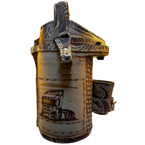 Garrafa Térmica Em Couro Modelo ( Cavalo Mecânico ) - comprar online