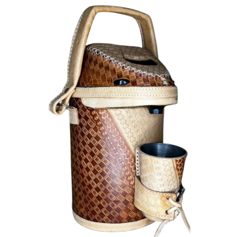 Garrafa Térmica Em Couro Modelo ( Divisa 19 ) - comprar online