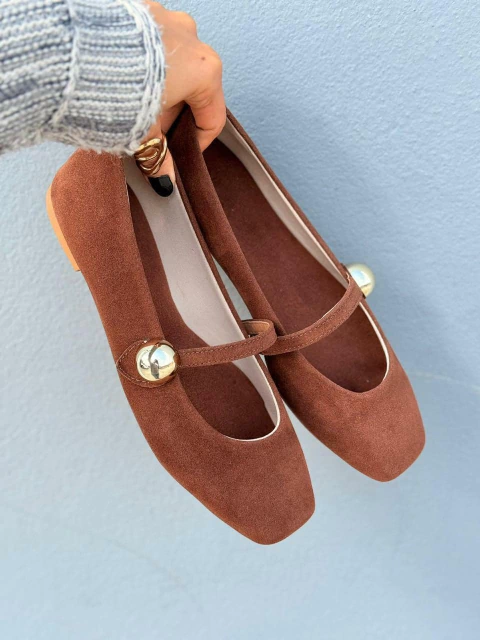 Sapatilha Feminina camurça cor terra