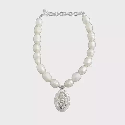 Pulseira Pérola Água Doce com Pingente de Nossa Senhora do Carmo