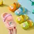 Sandália Infantil Dinossauro Arco-íris