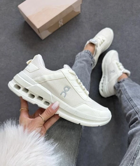 Tênis On Cloud Swiss Engineering Off