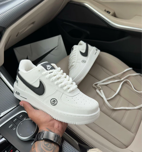Tênis Nike Air Force 1 Low Pro