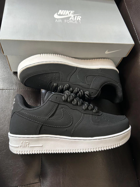 Tênis Nike Air Force Nobuck Prime
