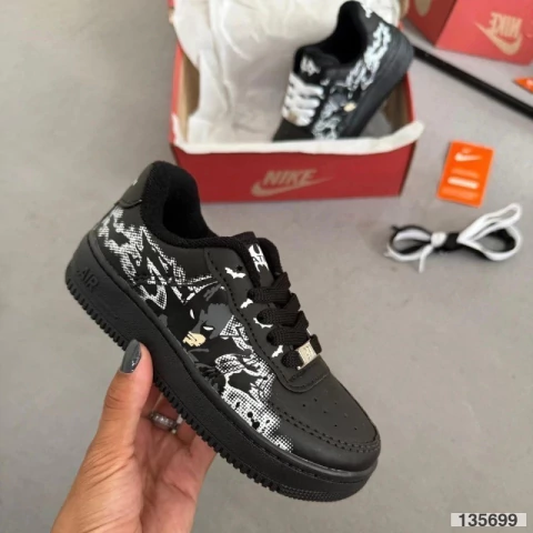 Tênis Nike Air Force Infantil Batman