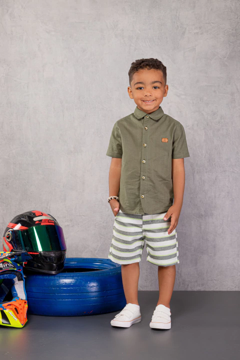 CONJUNTO CAMISA VERDE E BERMUDA LISTRADA DIGI - comprar online