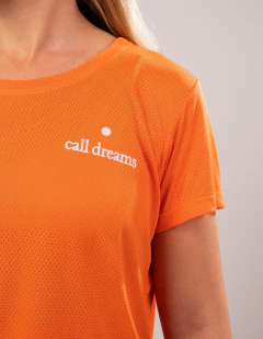 CAMISETA DRY FIT CALL DREAMS - LARANJA na internet