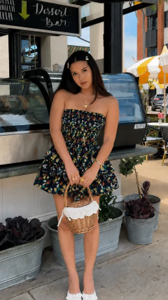 Vestido vilma na internet
