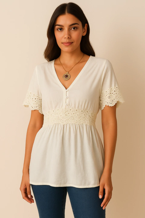 Blusa em tecido 100% algodão com renda - comprar online