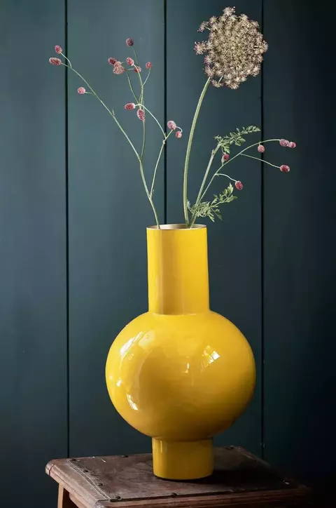FLORERO ALUMINIO MOSTAZA - comprar online