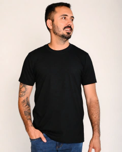 Camiseta Masculina Lisa - Preto