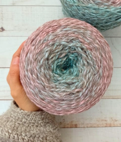 AURORA yarn ball 200 grams on internet