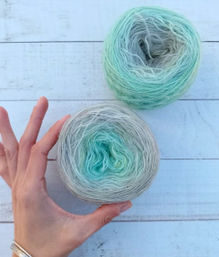 ARGENTA ovillo de mohair. 5O gramos
