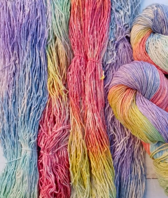 ARCOIRIS 155 gr. Algodón grosor medio efecto jean - comprar online