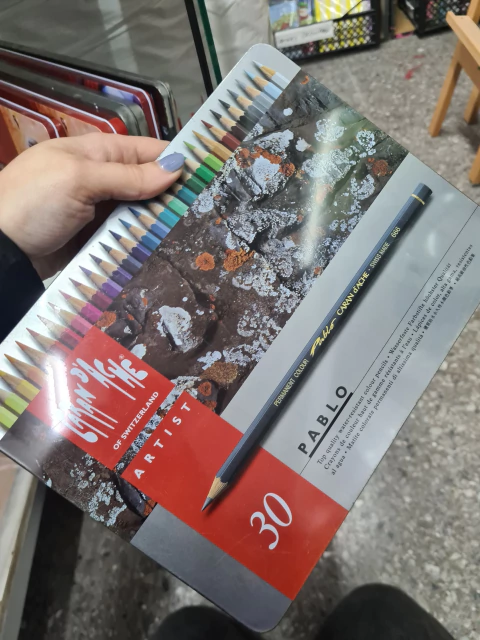 Lata lápices Caran d'Ache pablo x 30 Unidades - comprar online