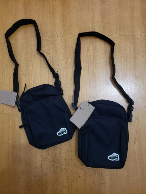 BOLSA TRANSVERSAL NIKE HERITAGE 4L - comprar online