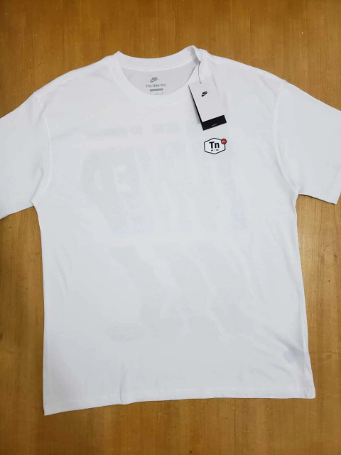 CAMISETA NIKE M90 OC FESTIVAL - comprar online